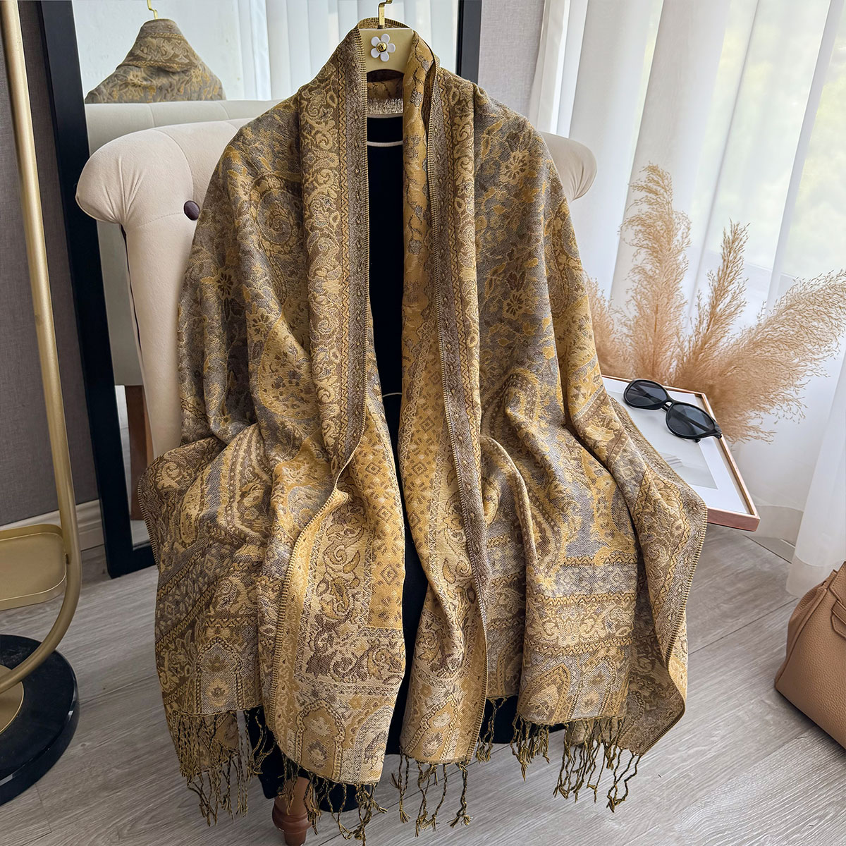 2025 Tassel Blanket Design Eth - огляд і ціна Ethnic Fashion Designers